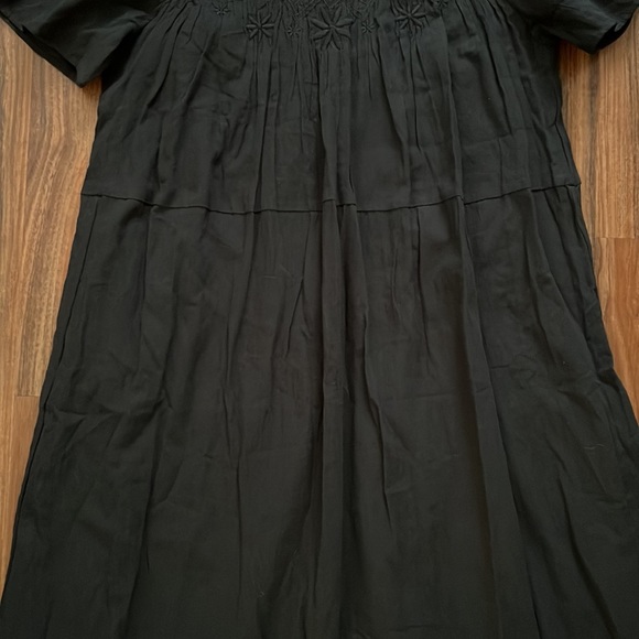 Madewell Embroidered Smoked Midi Dress - Picture 8 of 16